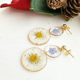 Forget Me Not Dried Daisy Resin Earrings