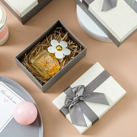 Elegant White & Grey Bow Gift Box – Minimalist Luxury Packaging