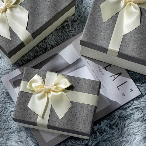 Elegant White & Grey Bow Gift Box – Minimalist Luxury Packaging