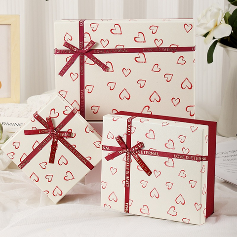 Eternal Love Heart Bow Gift Box – Romantic Packaging in Green, Red & Pink