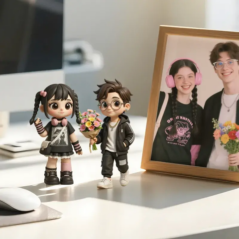 Cute Custom 3D Mini Figure Office Desk Figurine