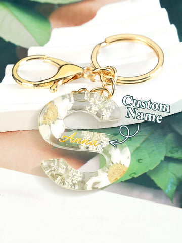 Personalized Dried Flower Initial Keychain – Custom Bag Charm