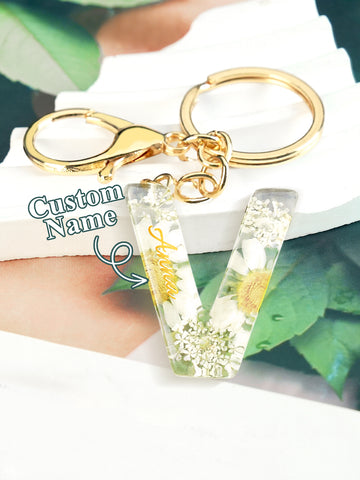 Personalized Dried Flower Initial Keychain – Custom Bag Charm