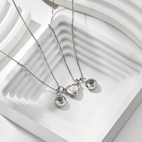 Romantic Magnetic Photo Projection Necklace – Couple Memorial Gift