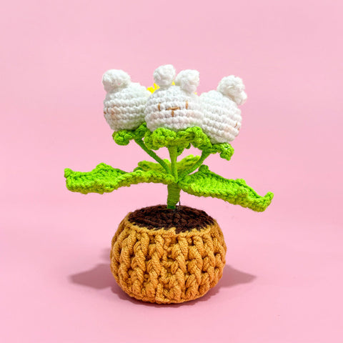 Adorable Crochet Flower Pot Lamp Hand-Knit Plush Doll Desk Light