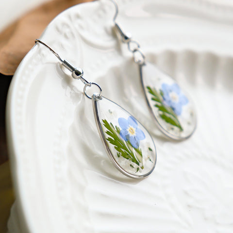 Elegant Forget Me Not Dried Flower Resin Drop Earrings